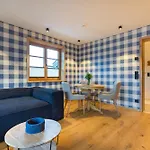 Hausliebesloretto Apartman