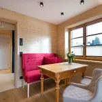 Hausliebesloretto Apartman *